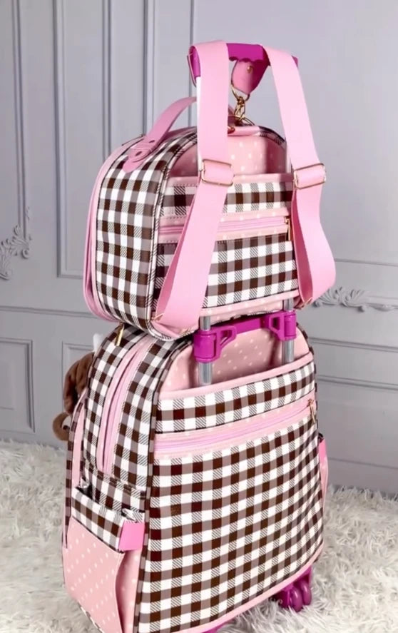Kit Mochila Boneca Encantada Rosa